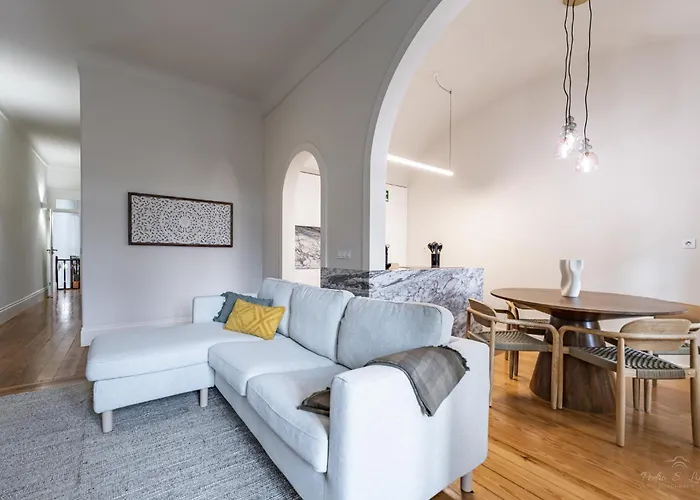 Nomad's Family - 3bdr Charming Hideouts 아파트